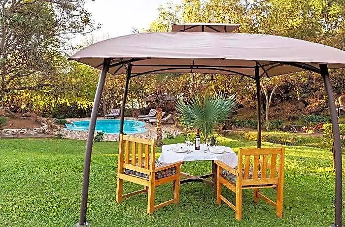 Safari Beach Lodge