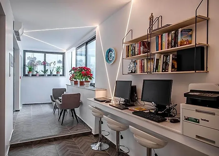 Central Boutique Hotel By Naoussa Hills Adults Only