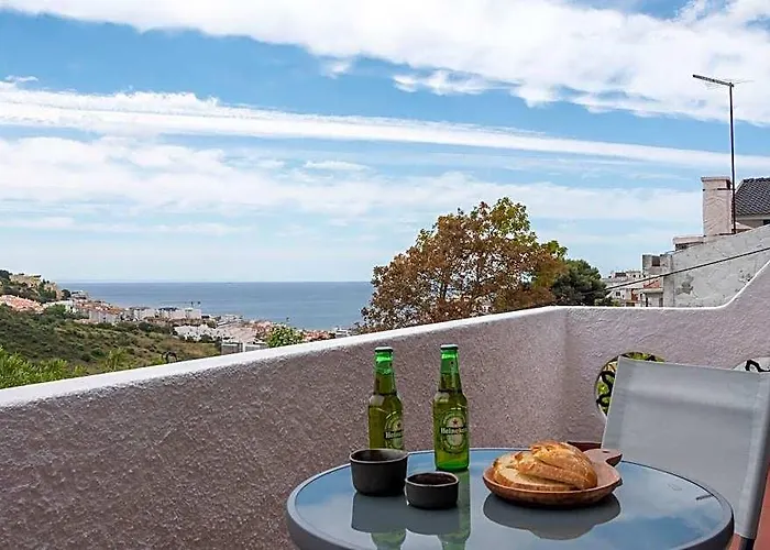 Villa Santiago, Sesimbra Charming Villa Escape