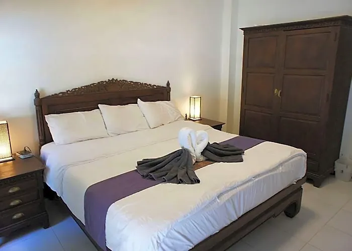 Phuket Gay Homestay