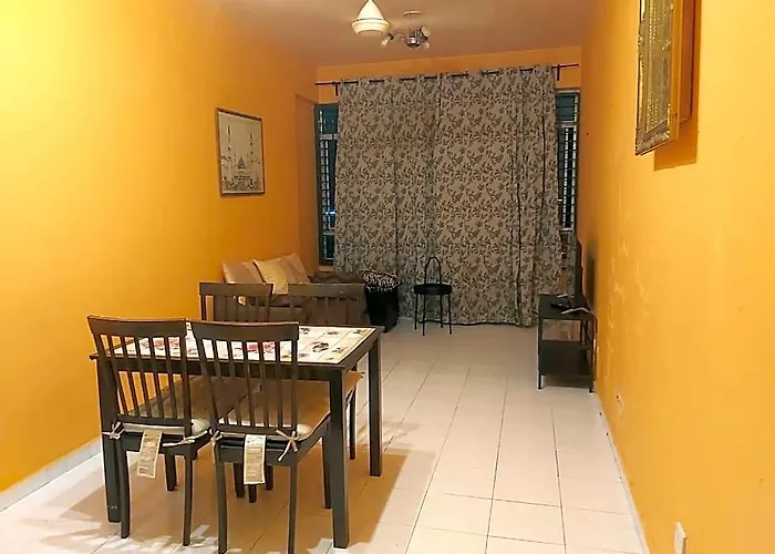 Husna'S Muslim Homestay