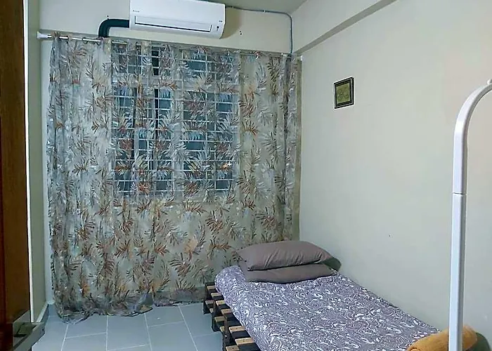 Husna'S Muslim Homestay