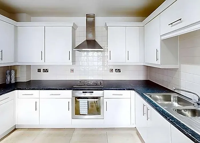 Tamblin Lodge - Fresh, Modern Apartment