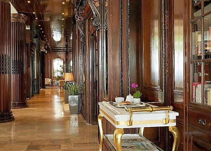 Mon Repos Palace