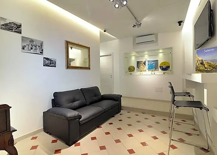 Salerno B&B Santi E Saraceni-New