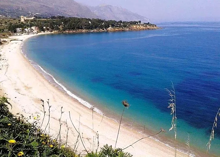 Villa In Castellammare Near The Coast