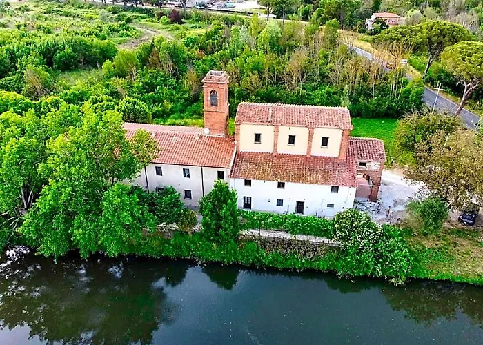 - Il Casale Toscano Guesthouse - 1900 Mt From Pisa Tower - No Air Conditioning But Fan In The Room- No Fridge - No Breakfast - Free Parking - Check In From 3 Pm -