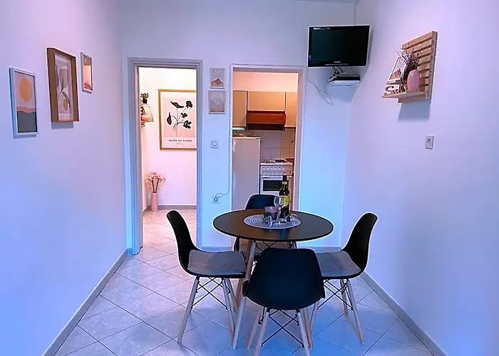 Apartment 650