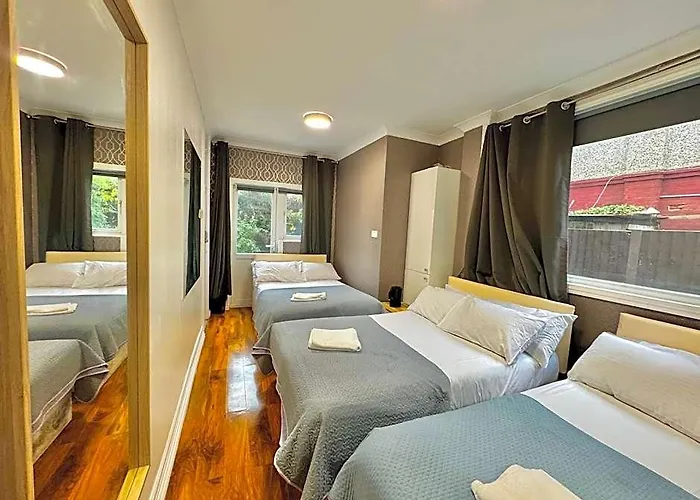 Twin Tower Hotel