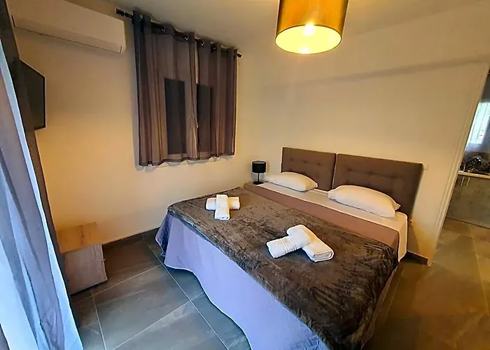 Bella De Lux Residence