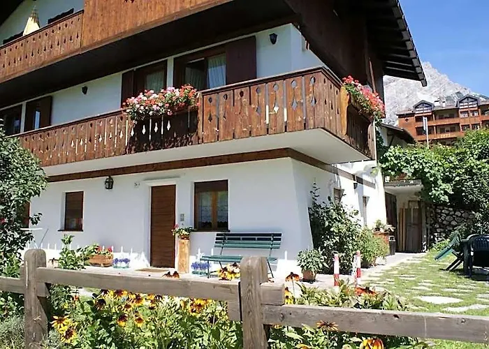 Apartment "Sfaria" Near Cortina