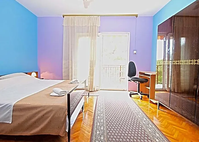 Apartment 1348