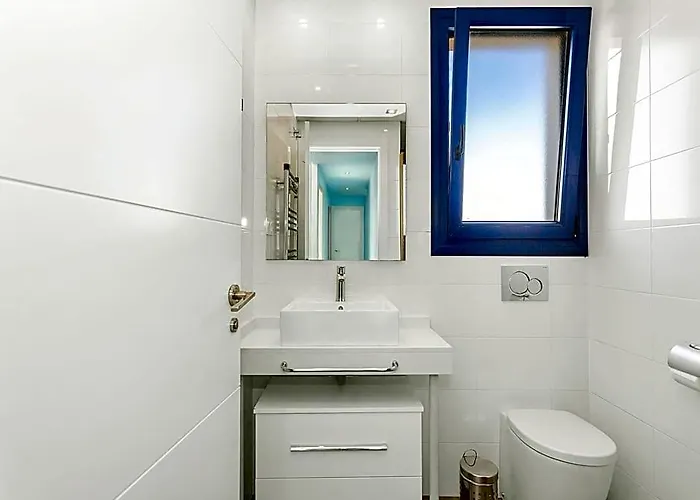 Luxury Penthouse With A Private Jacuzzi!