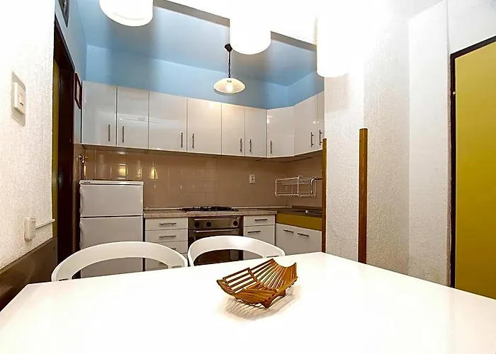 Apartment 1348