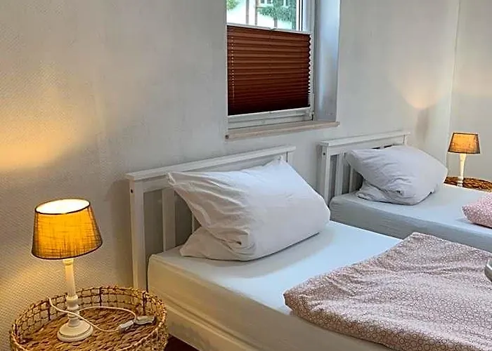 Ferienwohnung Im Alten Fachwerkhaeuschen Naehe Edersee 1 Schlafzimmer, Garten, Parkplatz - Wohnung 2 Von 3