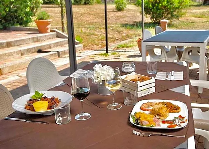 Apartments 5 Beds, First Floor With Private Outdoor Area, In Residence With Swimming-Pool