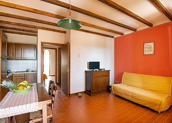 Apartments 5 Beds, First Floor With Private Outdoor Area, In Residence With Swimming-Pool