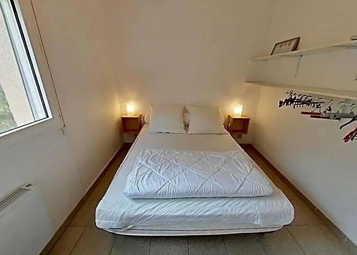 T2 A 200M De La Plage Avec Balcon Avec Wifi
