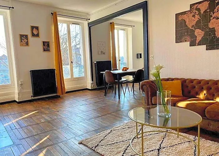 Le Square : Chateaux-Beauval-Arrivee Auto-Netflix