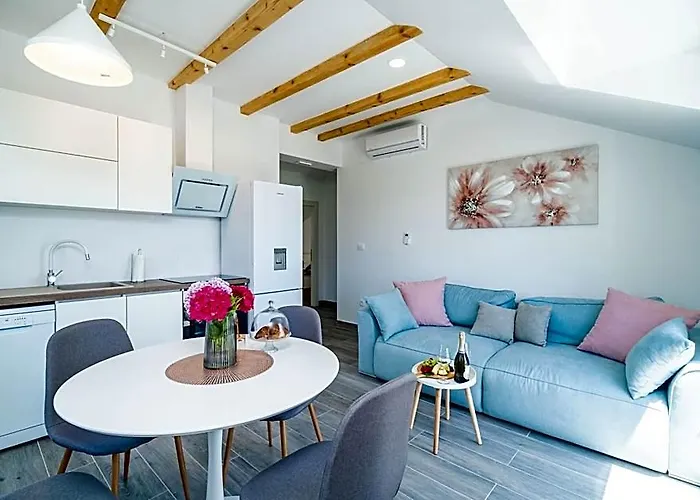 Apartments Amalija