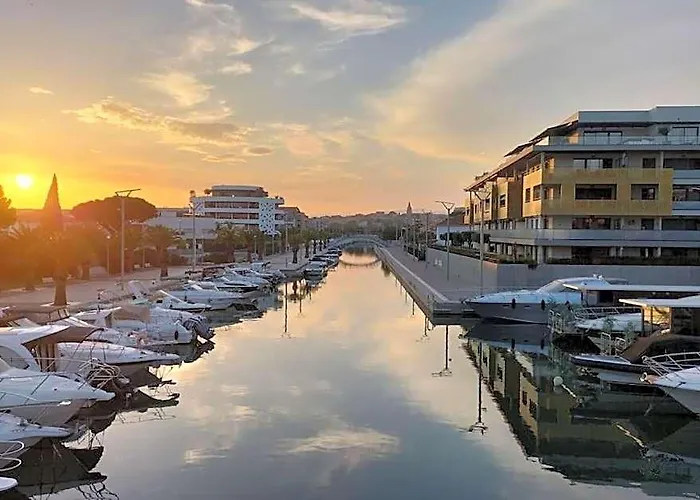 Beau Duplex A Port Frejus