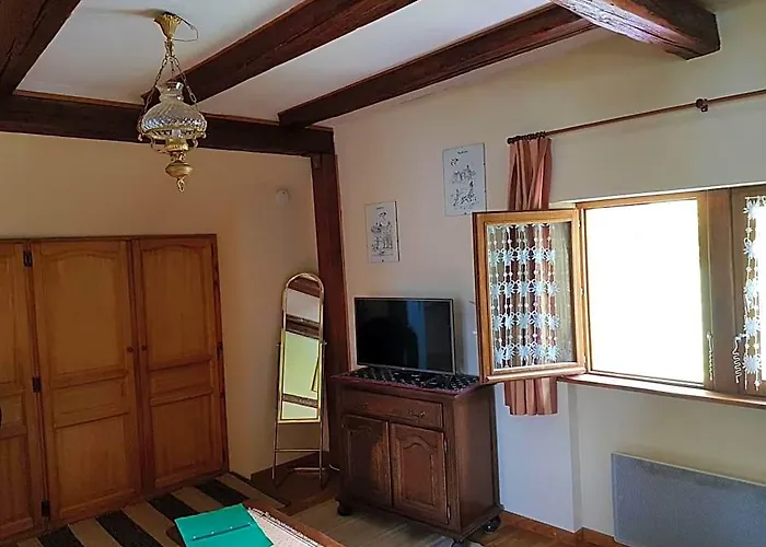 La Maison Jaune
