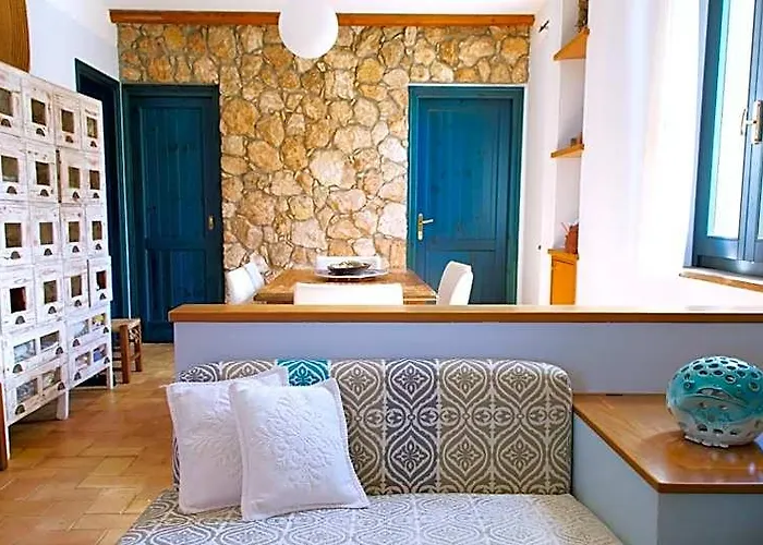 Sardinian Stone House- Beachfront