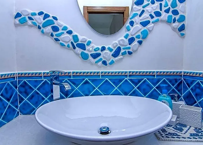 Room Tortoli'