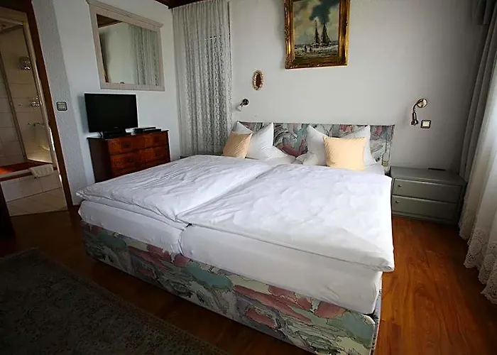 Pension Weinberg Mit Landhaus Nizza