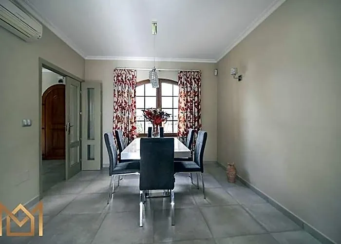 Three Bedroom Townhouse In La Manga Club