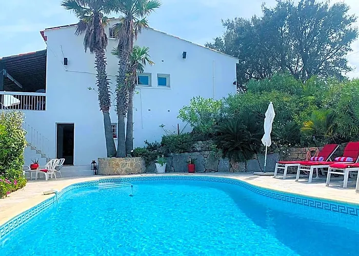 Gorgeous Villa Les Issambres With Swimming Pool