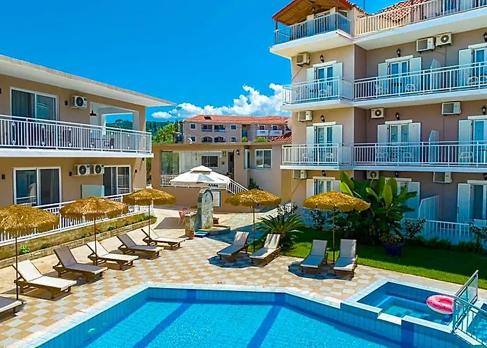 Amoudi Studios Apartments Hotel