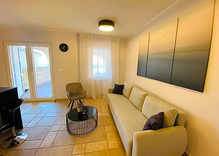 Pool Apartment Antonia