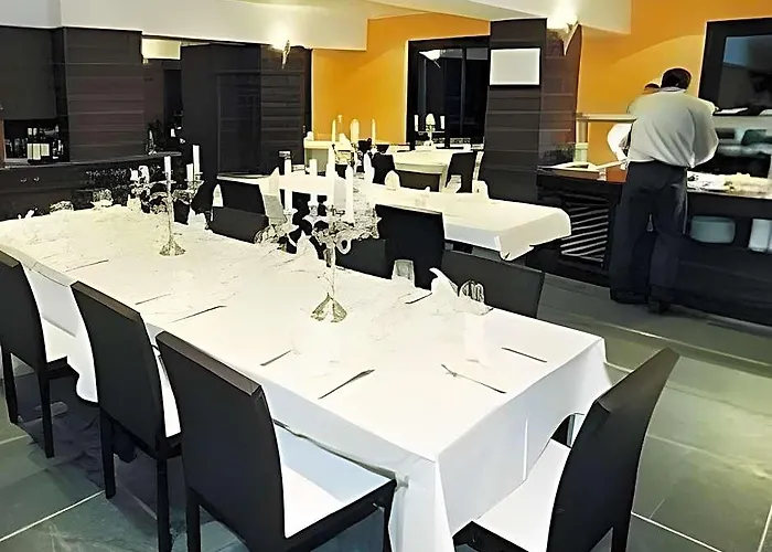Reial Pirineus Hotel