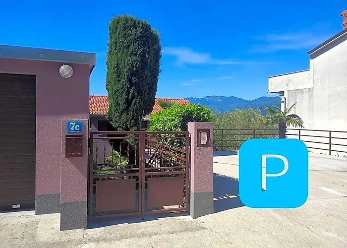 Apartman Lamia Na Uzvisini S Pogledom Na More