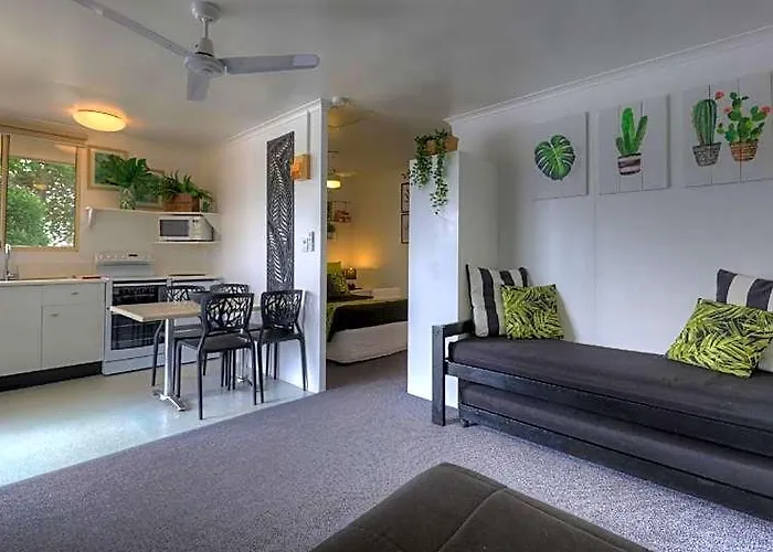 Maroochy River Resort & Bungalows