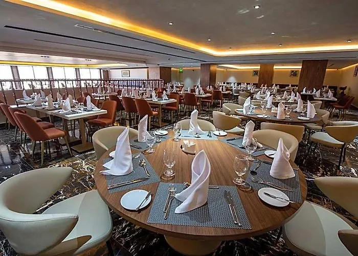 Petra Moon Luxury Hotel