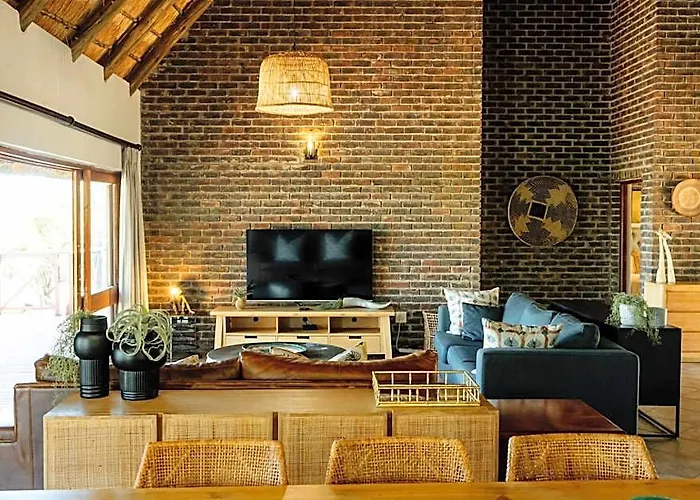 Dinkweng Safari Lodge