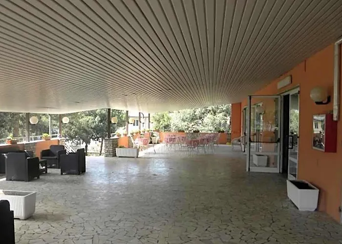 New Park Hotel
