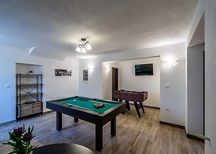 Villa In Sveti Lovrec With Private Pool Beaches