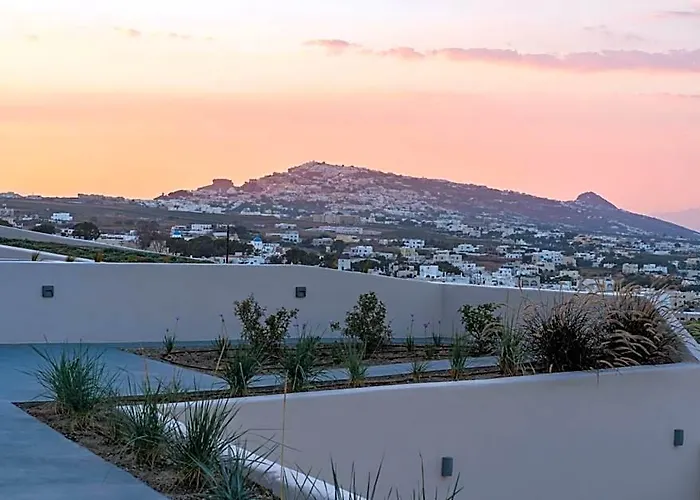 Lavadoze Luxury Suites