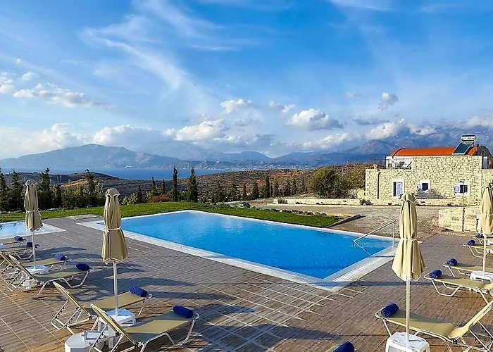 Villa In Kamilari Near Beach Pool
