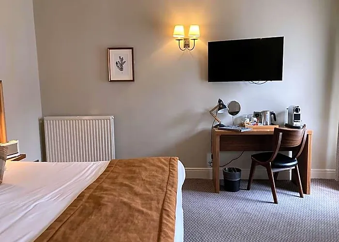 The Cross-Keys Hotel