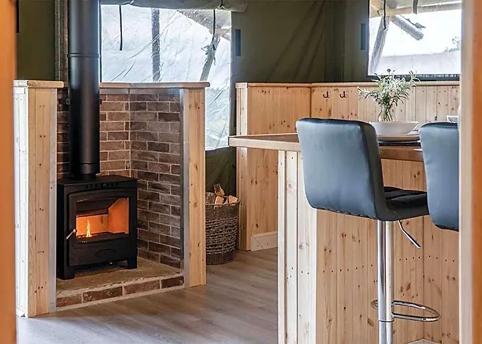 Paviland - Safari Glamping Tent - Llangennith