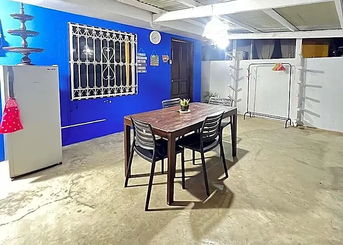 Isla Uno Homestay