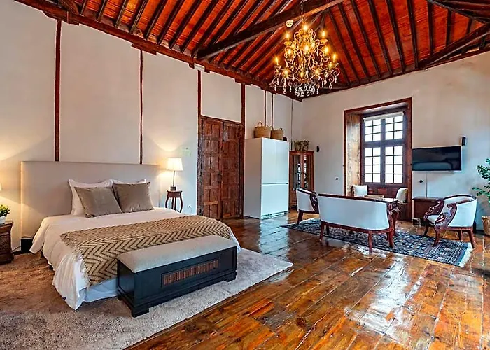 Tizon Suites