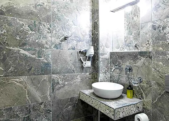 Alexandros Hotel Apartments
