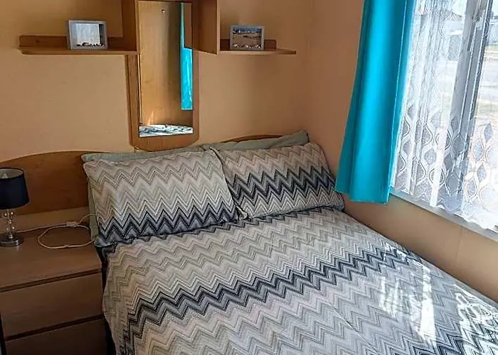 Golden Anchor Chapel St Leonards 3 Bed Caravan