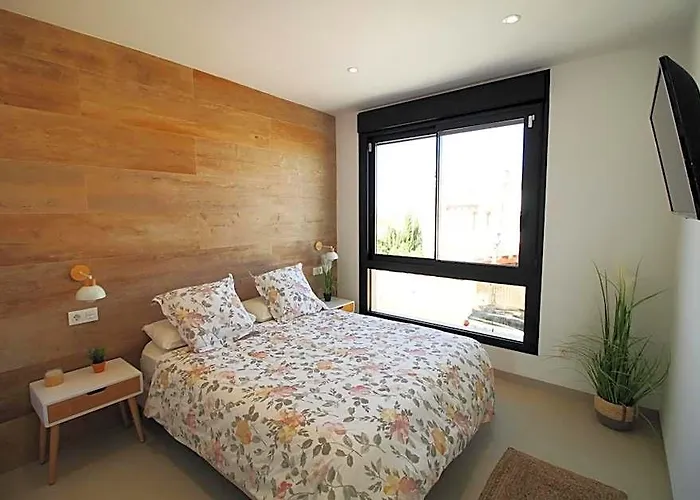 Three Bedroom Seaside Penthouse In Mar De Cristal