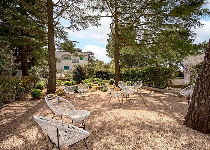 Guesthost - Borgo Lucia Trulli With Pool